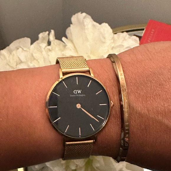 🕒Daniel🕝  Wellington Watch and Cuff - Picture 10 of 12